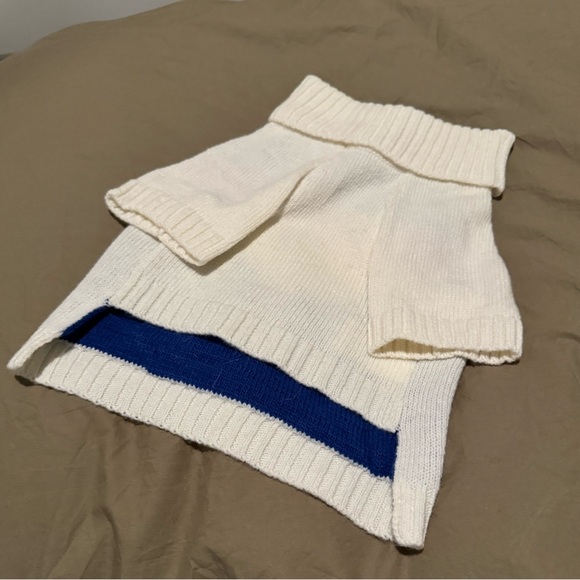 Customized rainbow heart dog sweater “Tanner” - Picture 2 of 3